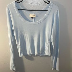 Long sleeve crop top